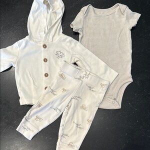 Carter’s 6M Outfit Set with elephant print